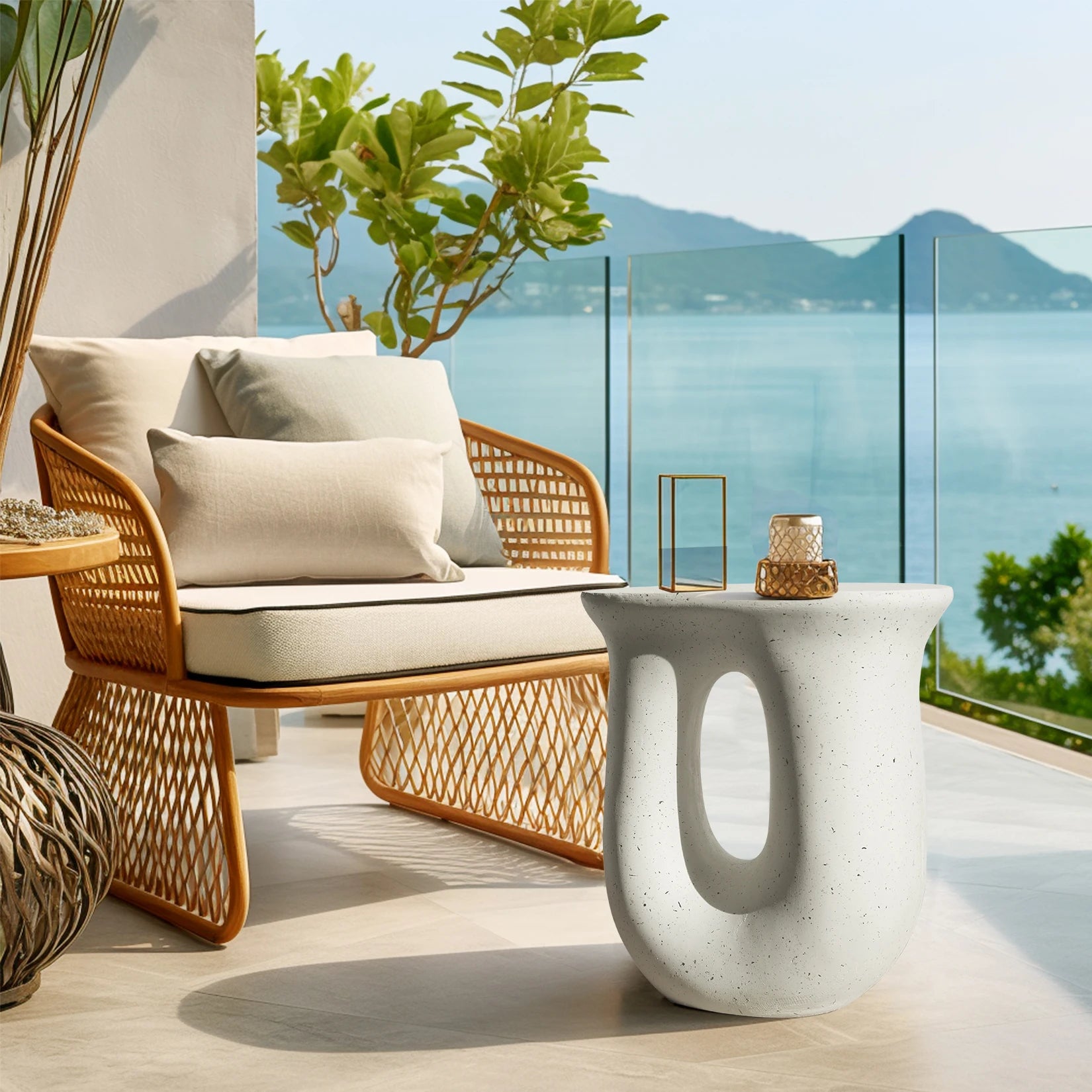 17.7" Pedestal Table