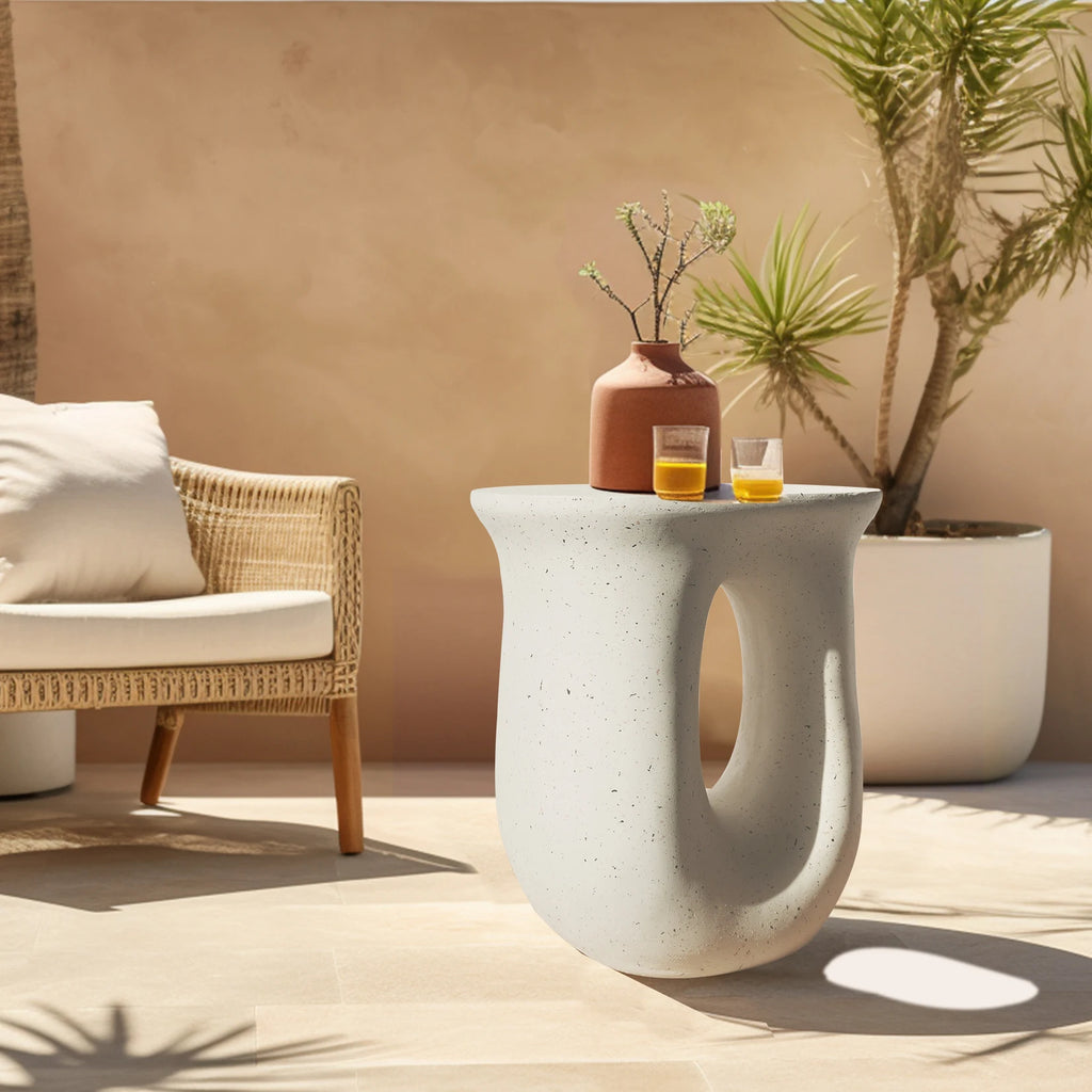 17.7" Pedestal Table