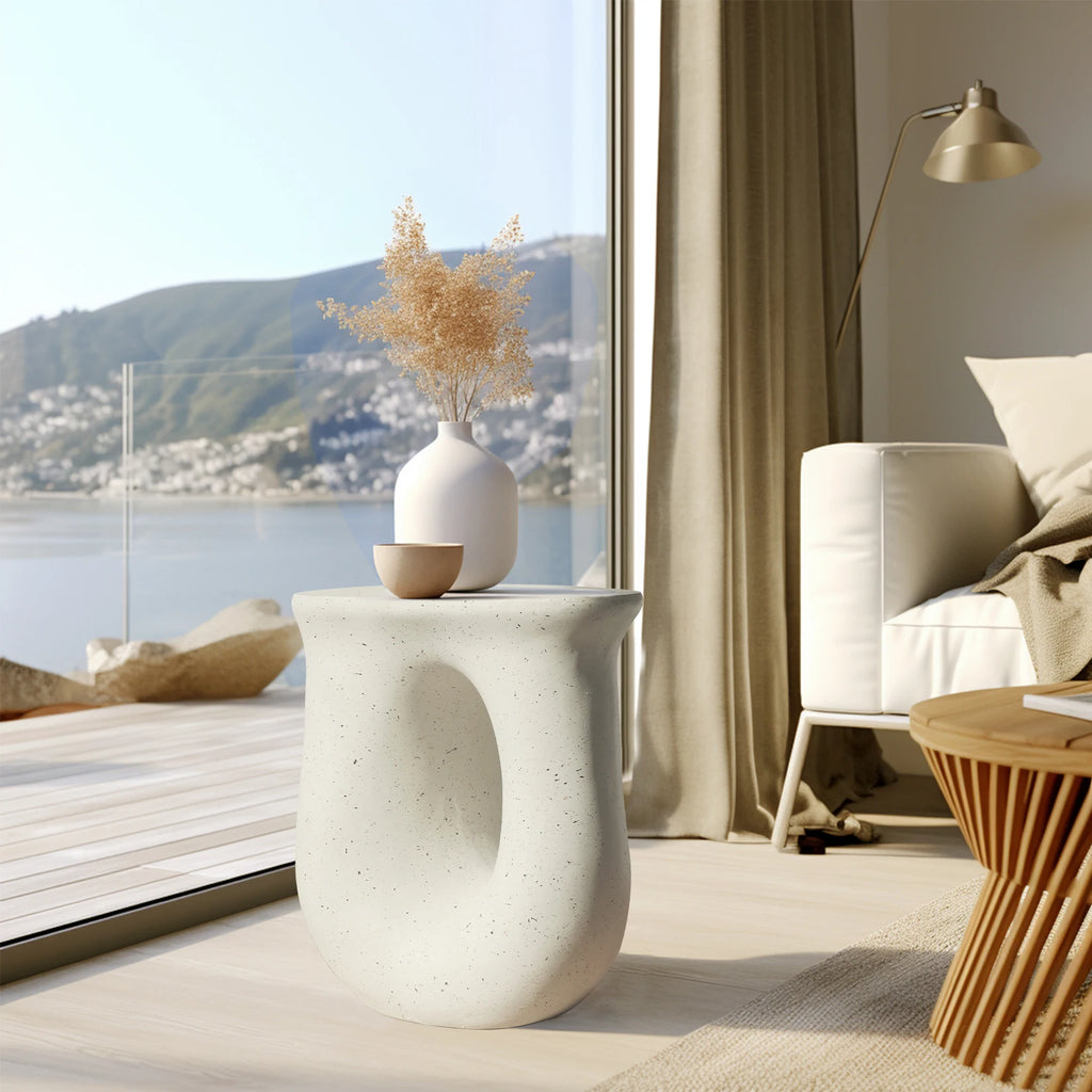 17.7" Pedestal Table